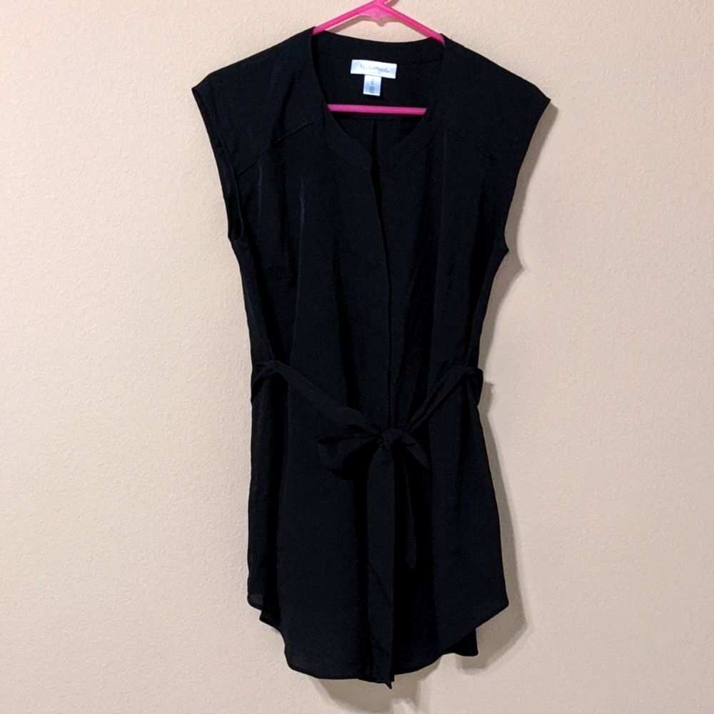 Beautiful black Motherhood Button Down Size M
